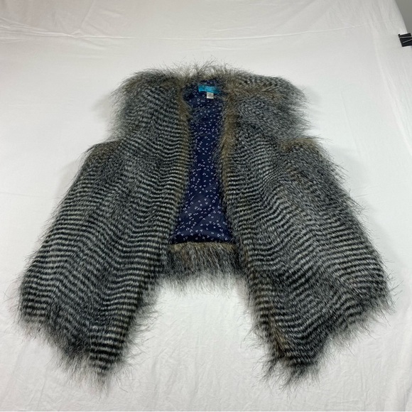 Buttons Black Fur Striped Vest Grey Faux Fur Womens Swings Style Size Sm… - Picture 10 of 10